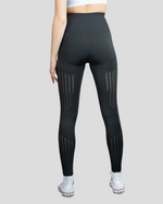 SEAMLESS MESH ŠPORTNE PAJKICE - Dark grey